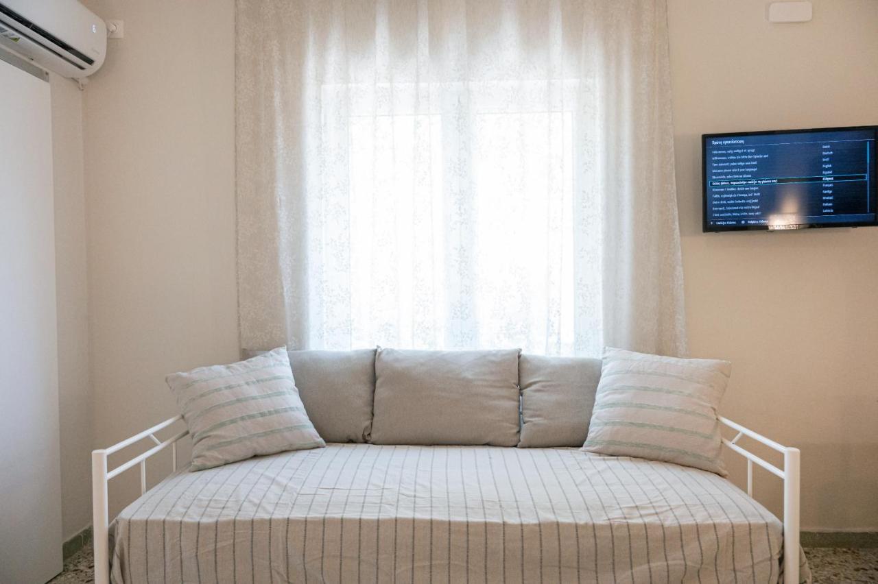 Sunny Yard Apartments Poros Town Екстер'єр фото