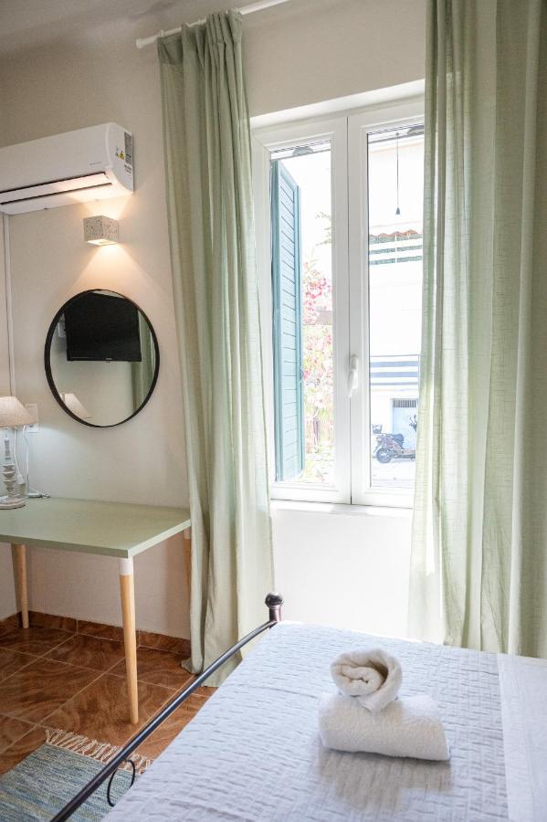 Sunny Yard Apartments Poros Town Екстер'єр фото