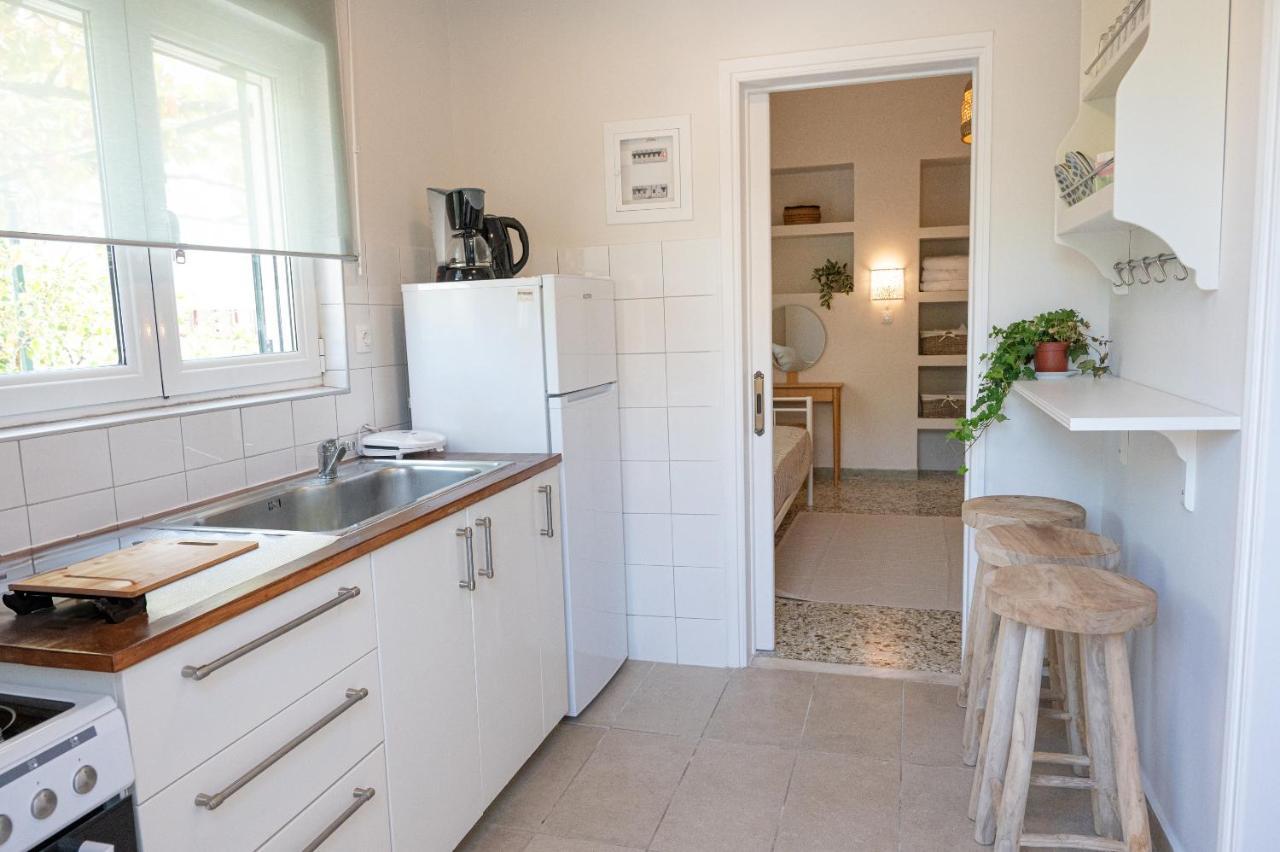 Sunny Yard Apartments Poros Town Екстер'єр фото
